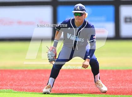 Thumbnail 2 in Dutchtown vs. Airline (LHSAA Division I Non-Select Bi-District) photogallery.