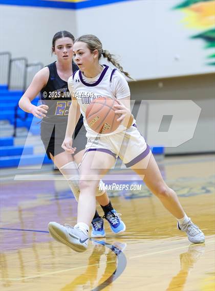 Thumbnail 3 in Huckabay vs Tolar (Lipan Tournament) photogallery.
