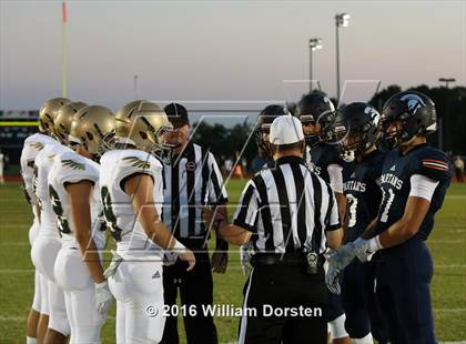 Thumbnail 3 in Summit vs Independence photogallery.