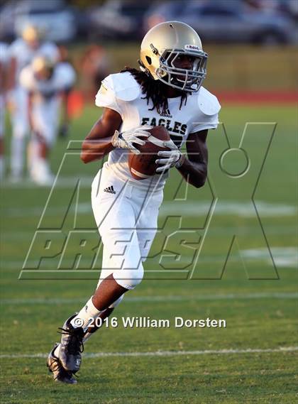 Thumbnail 3 in Summit vs Independence photogallery.