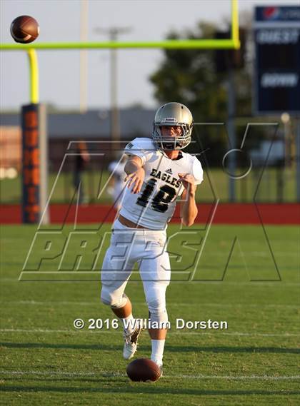 Thumbnail 2 in Summit vs Independence photogallery.