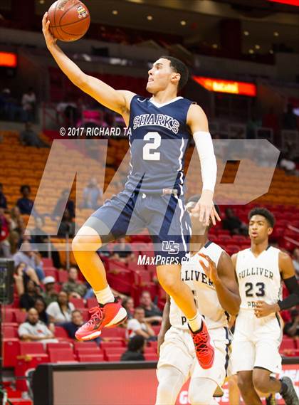 Thumbnail 2 in Gulliver Prep vs. University (HoopHall Miami Invitational) photogallery.