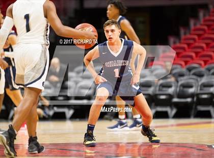 Thumbnail 2 in Gulliver Prep vs. University (HoopHall Miami Invitational) photogallery.