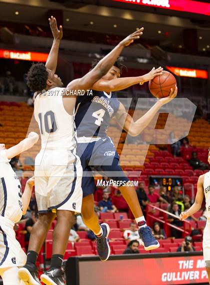 Thumbnail 3 in Gulliver Prep vs. University (HoopHall Miami Invitational) photogallery.