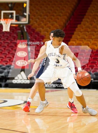 Thumbnail 3 in Gulliver Prep vs. University (HoopHall Miami Invitational) photogallery.