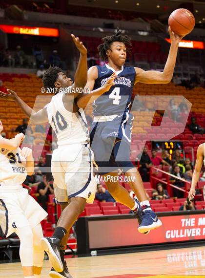 Thumbnail 2 in Gulliver Prep vs. University (HoopHall Miami Invitational) photogallery.
