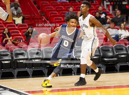 Thumbnail 3 in Gulliver Prep vs. University (HoopHall Miami Invitational) photogallery.
