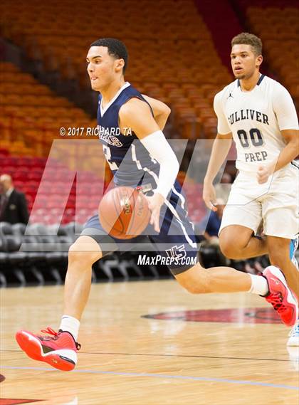 Thumbnail 3 in Gulliver Prep vs. University (HoopHall Miami Invitational) photogallery.