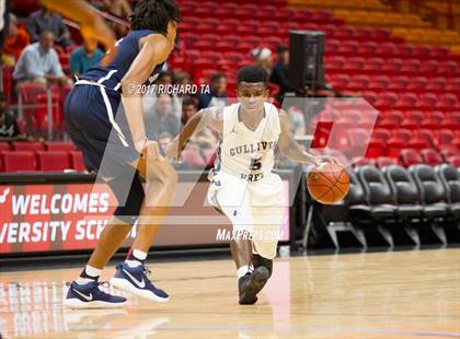 Thumbnail 3 in Gulliver Prep vs. University (HoopHall Miami Invitational) photogallery.