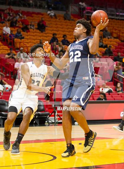 Thumbnail 2 in Gulliver Prep vs. University (HoopHall Miami Invitational) photogallery.
