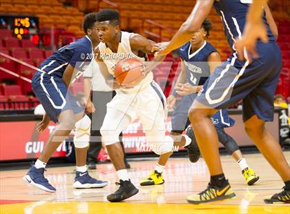 Thumbnail 3 in Gulliver Prep vs. University (HoopHall Miami Invitational) photogallery.