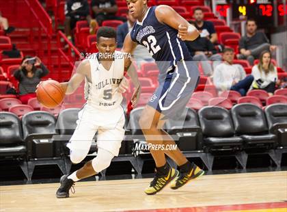 Thumbnail 1 in Gulliver Prep vs. University (HoopHall Miami Invitational) photogallery.