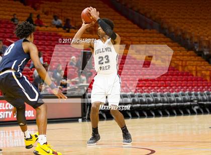 Thumbnail 2 in Gulliver Prep vs. University (HoopHall Miami Invitational) photogallery.