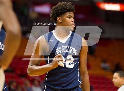 Thumbnail 3 in Gulliver Prep vs. University (HoopHall Miami Invitational) photogallery.