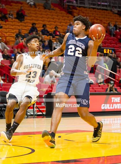 Thumbnail 1 in Gulliver Prep vs. University (HoopHall Miami Invitational) photogallery.