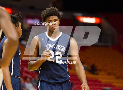 Thumbnail 1 in Gulliver Prep vs. University (HoopHall Miami Invitational) photogallery.