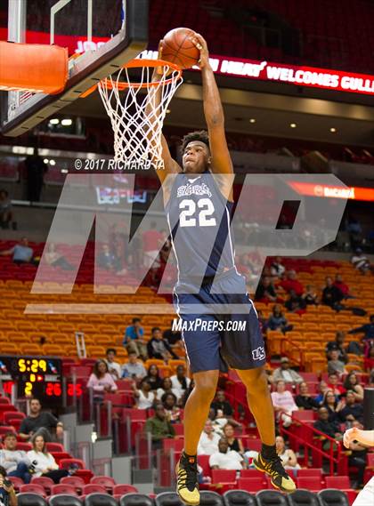 Thumbnail 2 in Gulliver Prep vs. University (HoopHall Miami Invitational) photogallery.