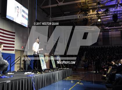Thumbnail 2 in Klay Thompson Jersey Retirement Ceremony photogallery.