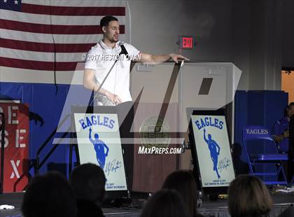 Thumbnail 3 in Klay Thompson Jersey Retirement Ceremony photogallery.