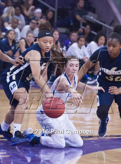 Thumbnail 2 in Desert Vista vs Mesquite (AIA D1 Semifinal) photogallery.
