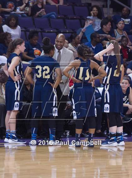 Thumbnail 2 in Desert Vista vs Mesquite (AIA D1 Semifinal) photogallery.