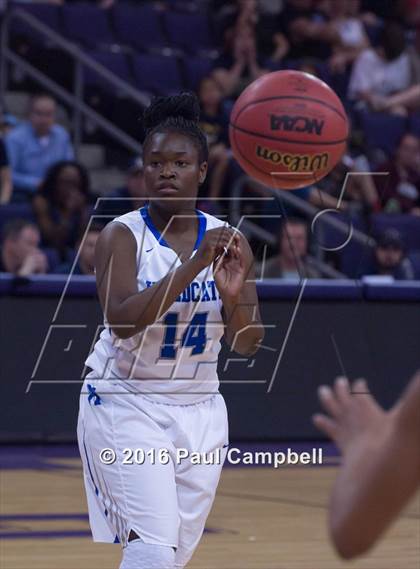 Thumbnail 3 in Desert Vista vs Mesquite (AIA D1 Semifinal) photogallery.