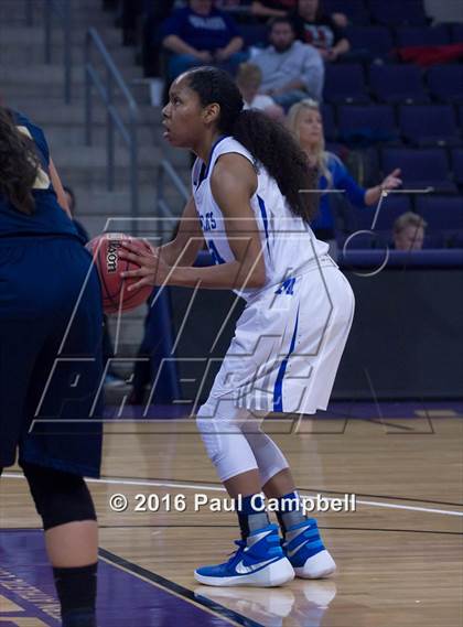 Thumbnail 1 in Desert Vista vs Mesquite (AIA D1 Semifinal) photogallery.