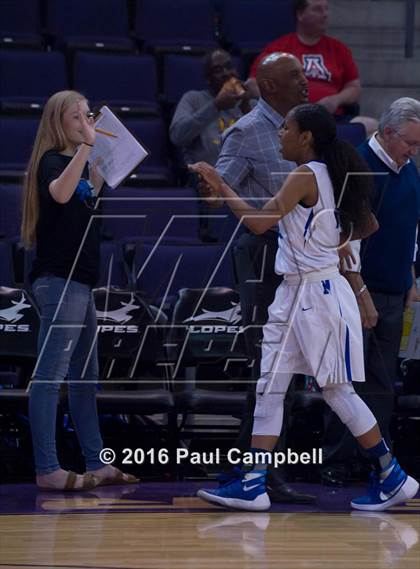 Thumbnail 2 in Desert Vista vs Mesquite (AIA D1 Semifinal) photogallery.