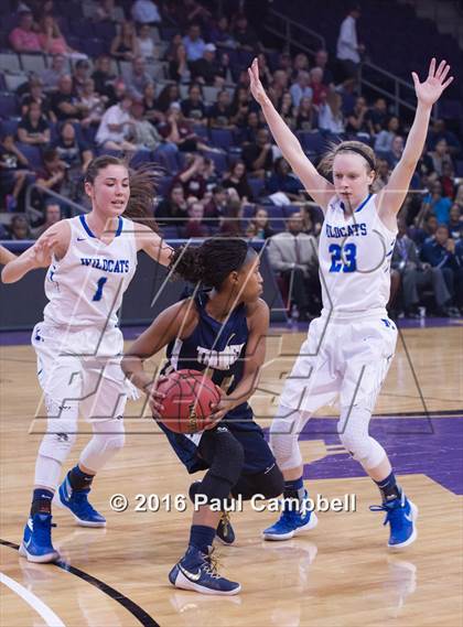 Thumbnail 2 in Desert Vista vs Mesquite (AIA D1 Semifinal) photogallery.
