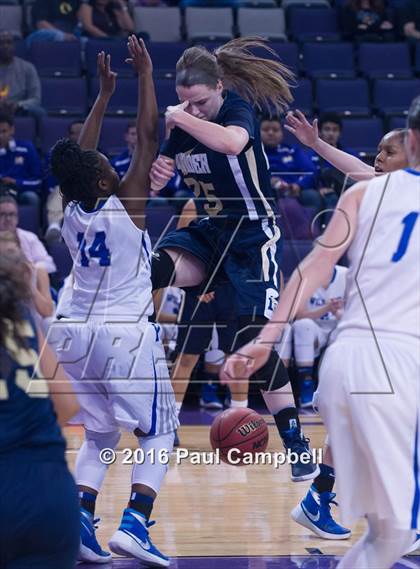 Thumbnail 3 in Desert Vista vs Mesquite (AIA D1 Semifinal) photogallery.