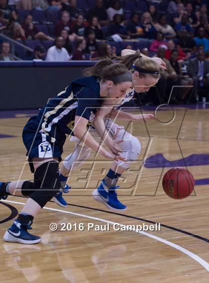 Thumbnail 2 in Desert Vista vs Mesquite (AIA D1 Semifinal) photogallery.
