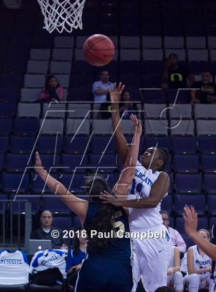 Thumbnail 3 in Desert Vista vs Mesquite (AIA D1 Semifinal) photogallery.