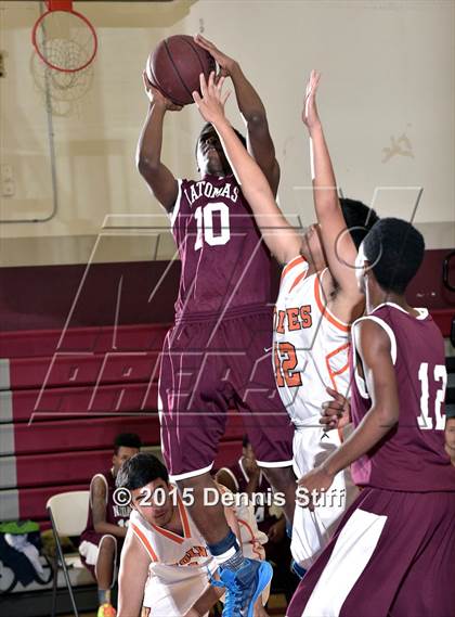 Thumbnail 3 in Woodland @ Natomas (Hunter Classic) photogallery.