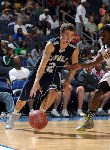 Thumbnail 3 in Santa Monica vs. Loyola (CIF SoCal Regional D1 Final) photogallery.