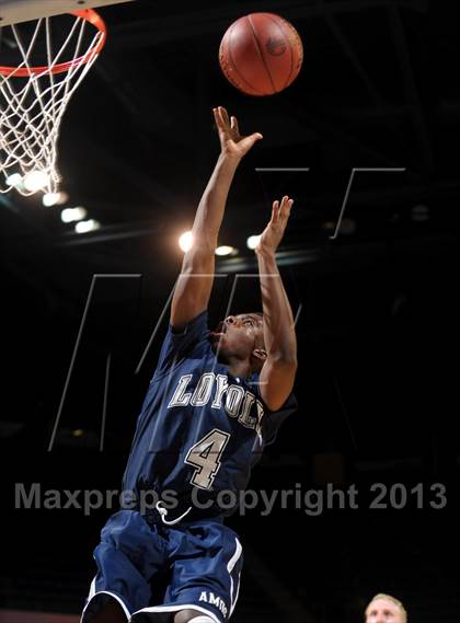Thumbnail 3 in Santa Monica vs. Loyola (CIF SoCal Regional D1 Final) photogallery.
