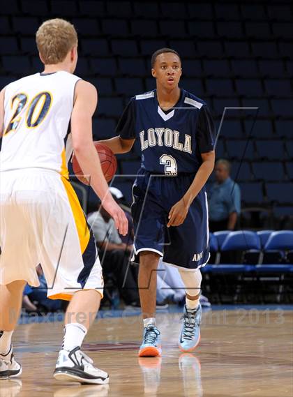 Thumbnail 2 in Santa Monica vs. Loyola (CIF SoCal Regional D1 Final) photogallery.