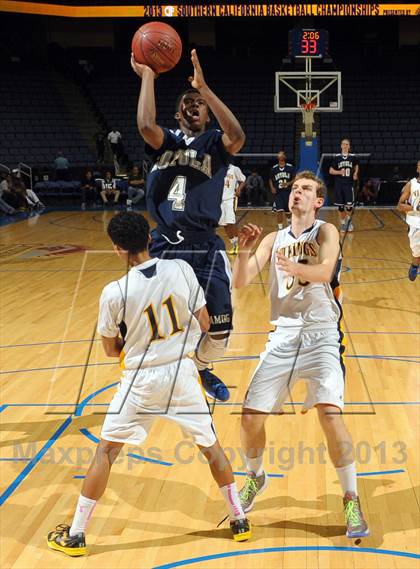Thumbnail 1 in Santa Monica vs. Loyola (CIF SoCal Regional D1 Final) photogallery.