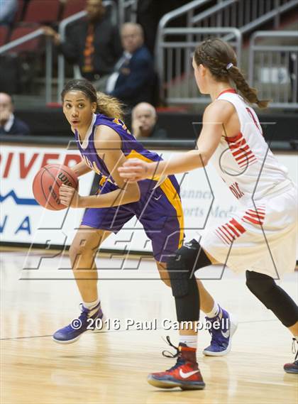Thumbnail 2 in Mesa vs Seton Catholic (AIA D2 Semifinal) photogallery.