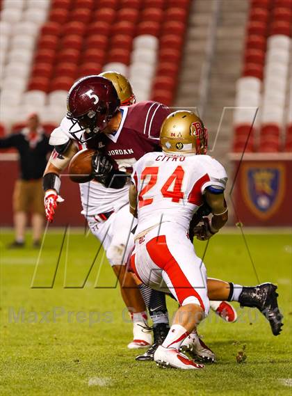 Thumbnail 2 in Bergen Catholic @ Jordan photogallery.