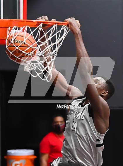 Thumbnail 3 in AZ Compass Prep vs. Prolific Prep  photogallery.