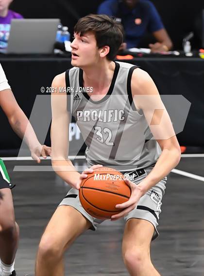 Thumbnail 1 in AZ Compass Prep vs. Prolific Prep  photogallery.