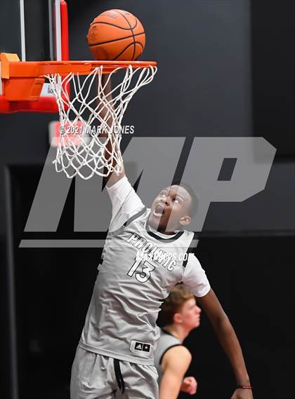 Thumbnail 2 in AZ Compass Prep vs. Prolific Prep  photogallery.