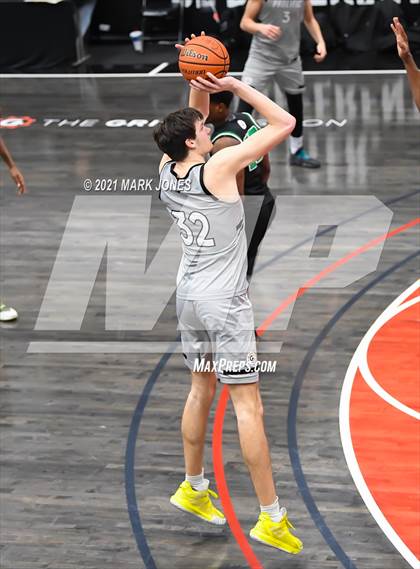 Thumbnail 2 in AZ Compass Prep vs. Prolific Prep  photogallery.