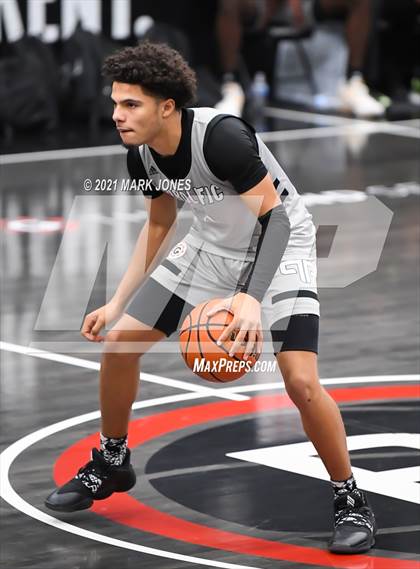 Thumbnail 1 in AZ Compass Prep vs. Prolific Prep  photogallery.