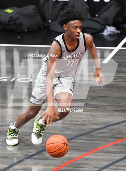 Thumbnail 2 in AZ Compass Prep vs. Prolific Prep  photogallery.