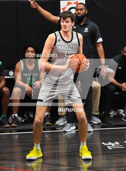 Thumbnail 1 in AZ Compass Prep vs. Prolific Prep  photogallery.