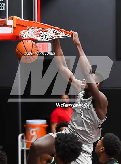 Thumbnail 1 in AZ Compass Prep vs. Prolific Prep  photogallery.