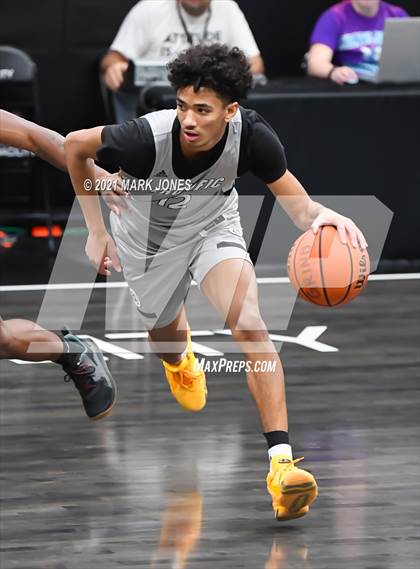 Thumbnail 3 in AZ Compass Prep vs. Prolific Prep  photogallery.