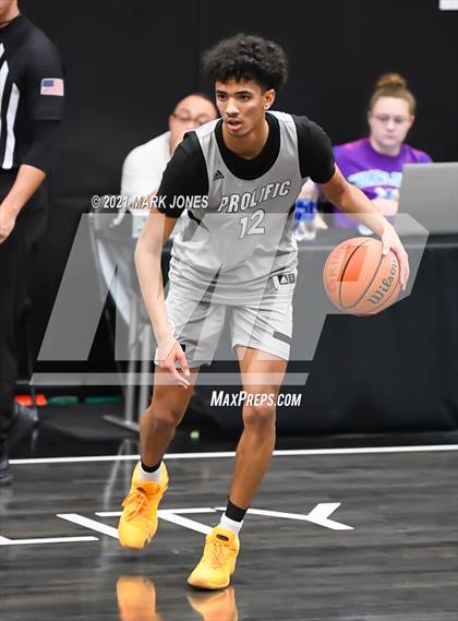 Thumbnail 2 in AZ Compass Prep vs. Prolific Prep  photogallery.