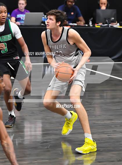 Thumbnail 3 in AZ Compass Prep vs. Prolific Prep  photogallery.